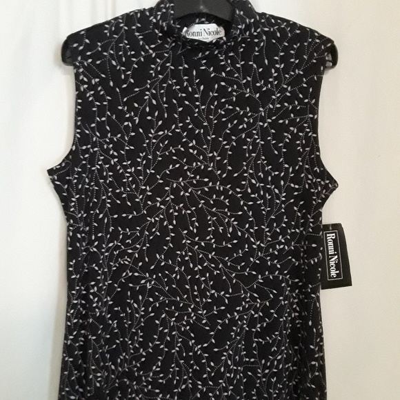 Ronni Nicole Dresses & Skirts - Ronni Nicole by Ouida Maxi Dress Size 16